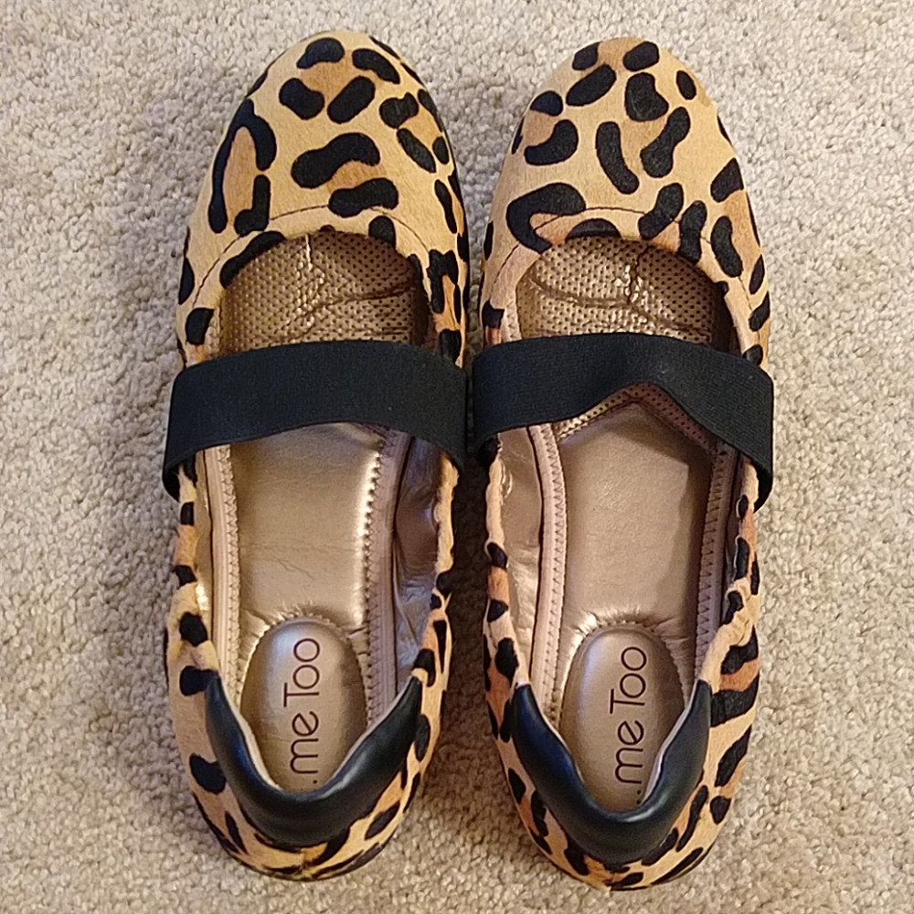 Me Too Harlow leopard print flats size 8.5